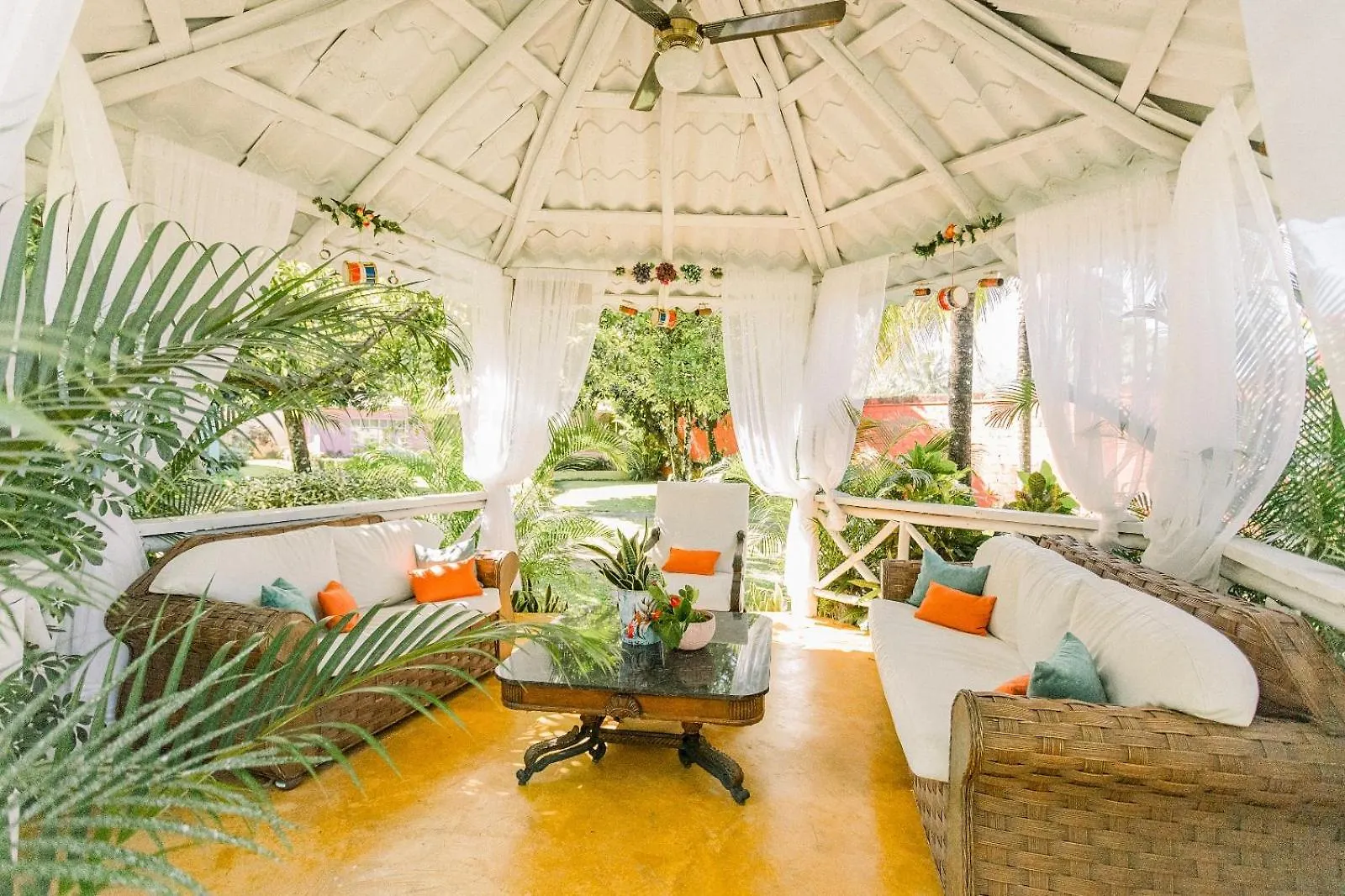 Guacamayos Hotel Bonao 5*,  Den Dominikanske Republik